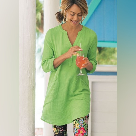 Soft Surroundings Tops - Soft Surrounding Santorini gauze lagenlook tunic top, lime green, pockets, XL